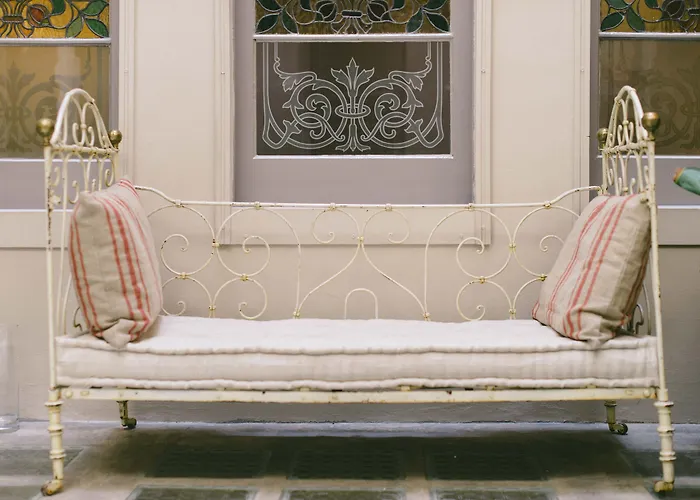 Bed & Breakfast Circa 1905