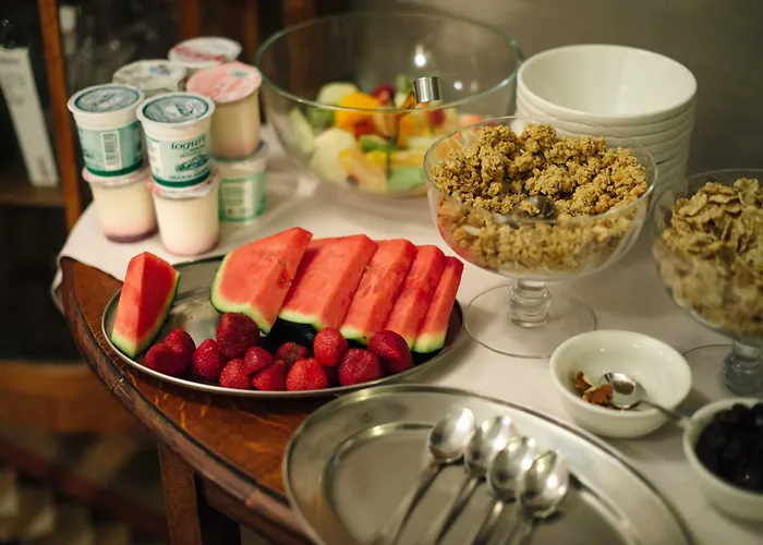 Bed & Breakfast Circa 1905